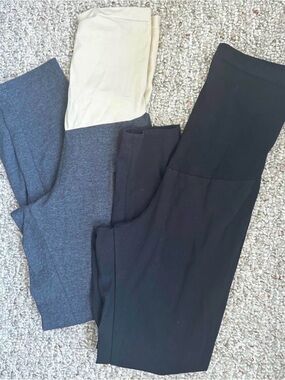 Lot of 2 Motherhood Maternity Leggings